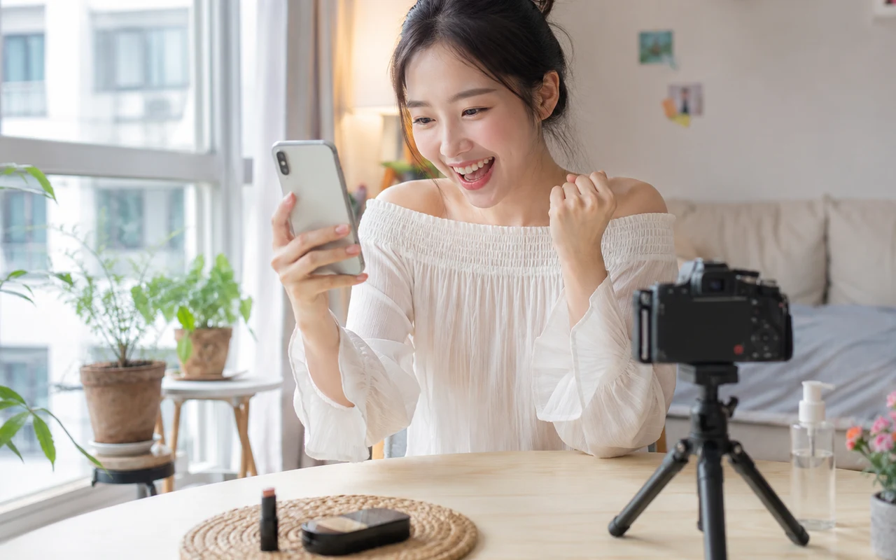 쓰레드 프로필 소개문 쓰는 법, 팔로우 이유가 보이는 한 문장 만들기 대표 이미지